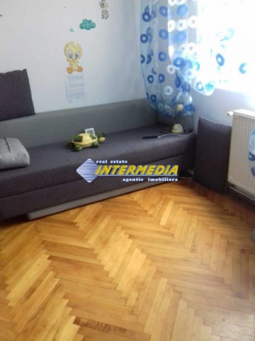 apartament-3-camere-in-alba-iulia-zona-cetate-3